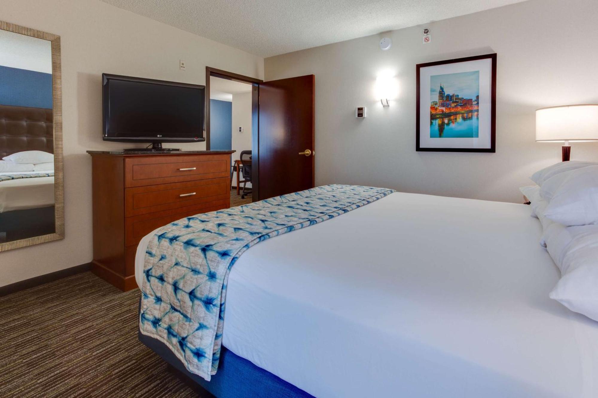 Drury Inn & Suites Nashville Airport Eksteriør bilde